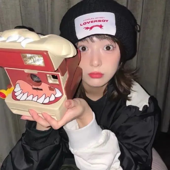 女玩家喜迎春